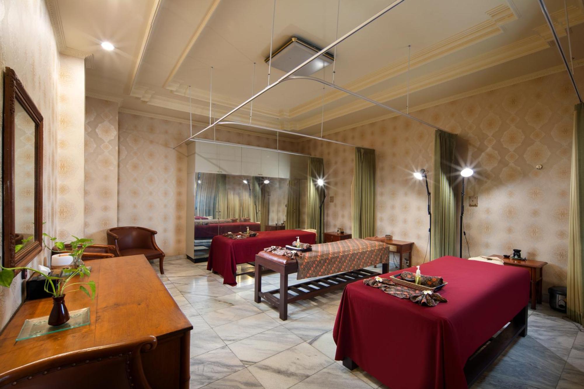 Grand Istana Rama 4*